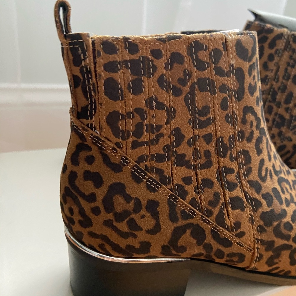 Marc Fisher Missir Cheetah Print Booties - Picture 2 of 3